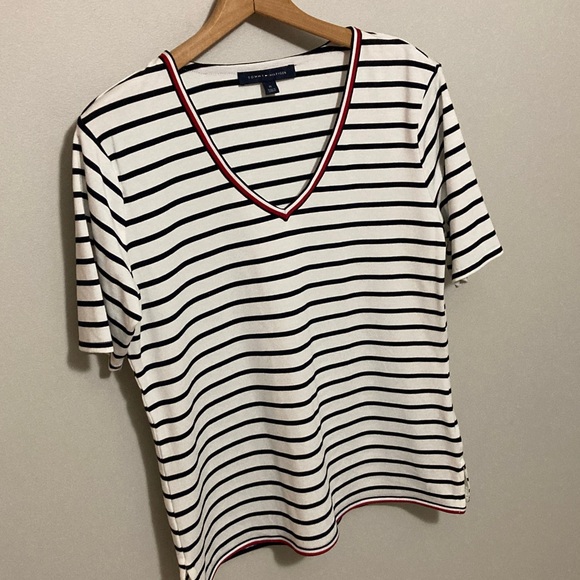 Tommy Hilfiger Women's Striped V-Neck Tee with Red Accents, Size Medium - Picture 2 of 7